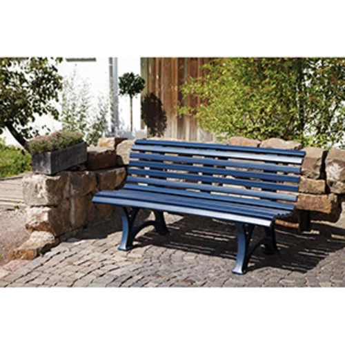 Műanyag parkpad 2 lábbal, 6 férőhely és 7 háttámla léccel 50x30 mm, szélesség 1500 mm, kék